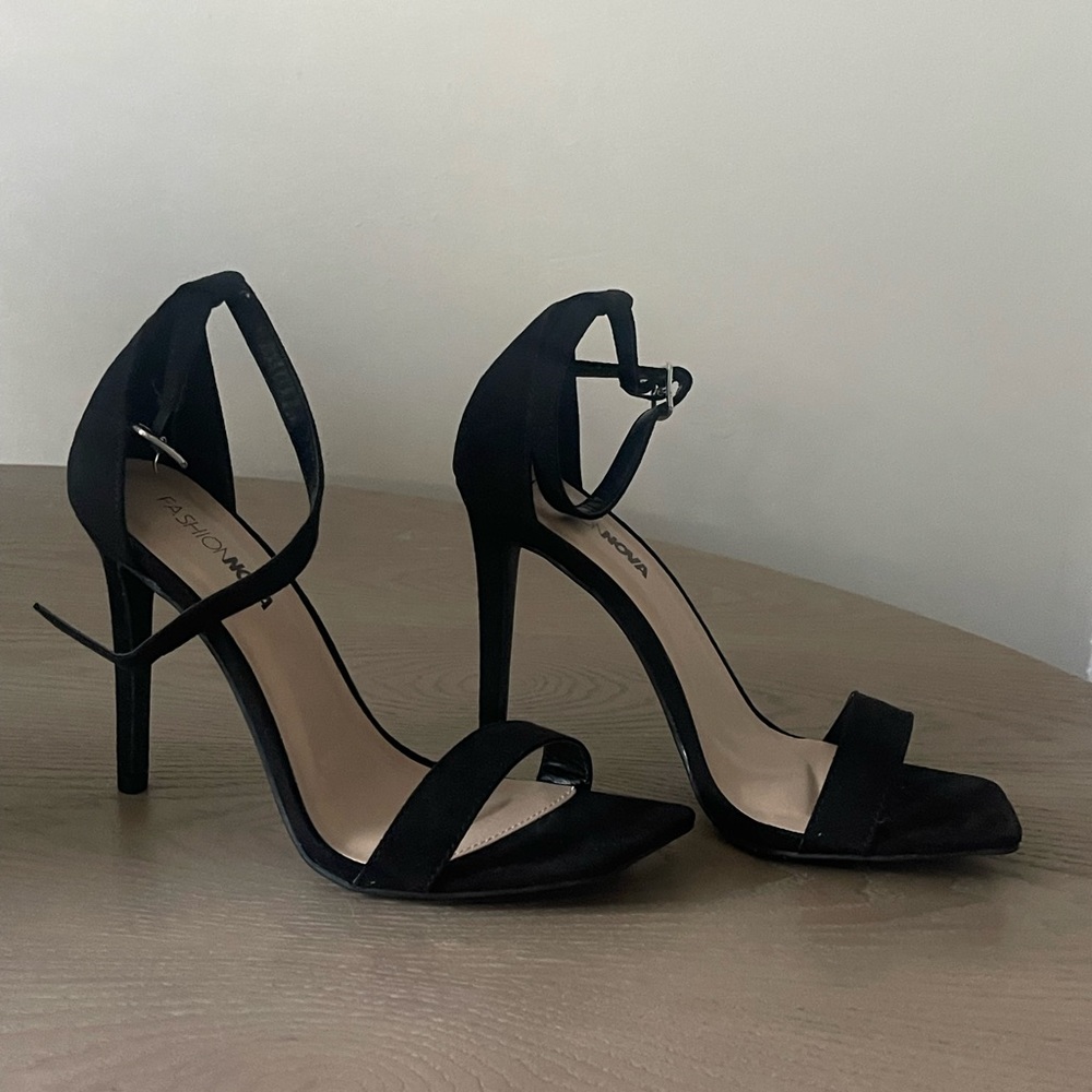 FASHION NOVA HEELS